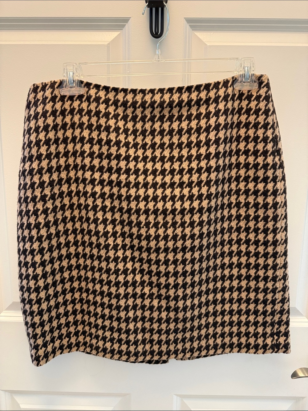 Talbots Black and Cream Houndstooth Pencil Skirt